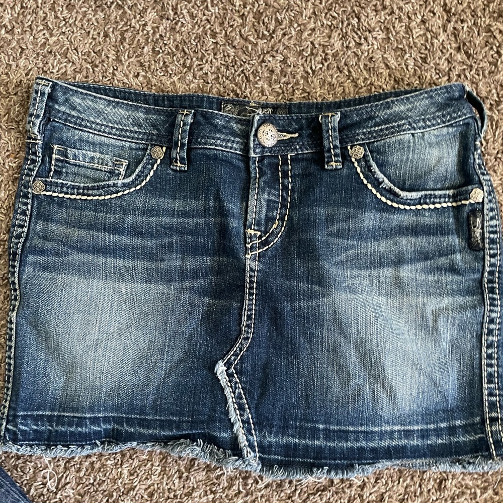 Silver mini skirt